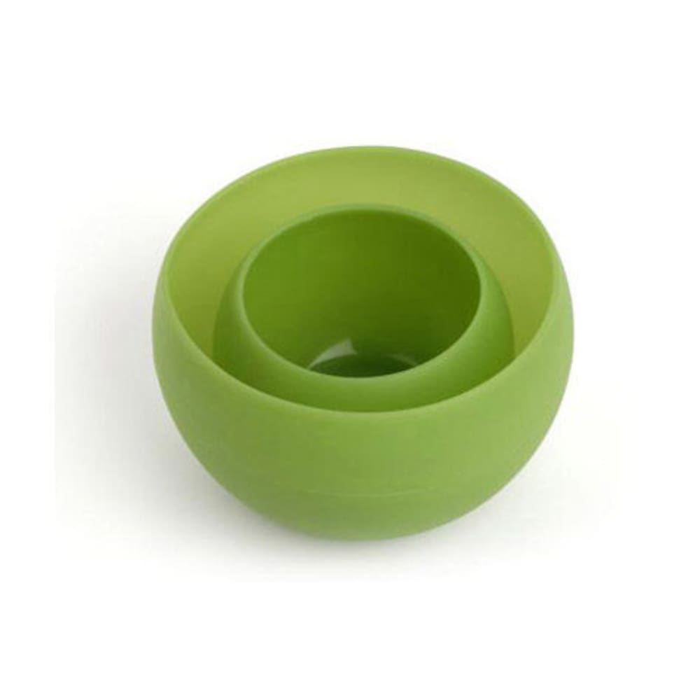 Collapsible for easy packing, yet made to retain their shape, this bowl and cup set are perfect for hot and cold foods on-the-go. Made of flexible food-grade silicone. Temperature resistant to 400&deg;F. Easy cleanup; hand wash using soap and water. Bowl capacity: 16 oz.; weight: 3.3 oz. Cup capacity: 6 oz.; weight: 1.7 oz.